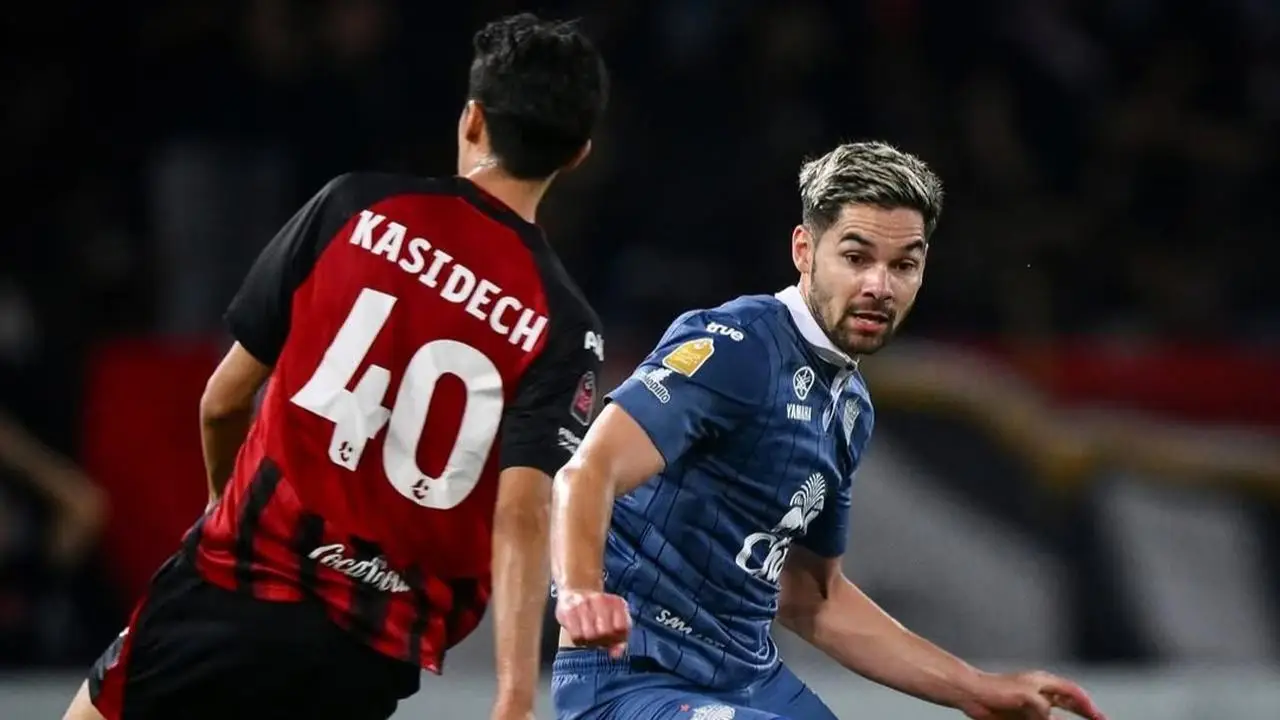 Sandy Walsh mencetak gol untuk Buriram United saat menang 6-0 atas Cebu FC di ASEAN Club Championship 2026